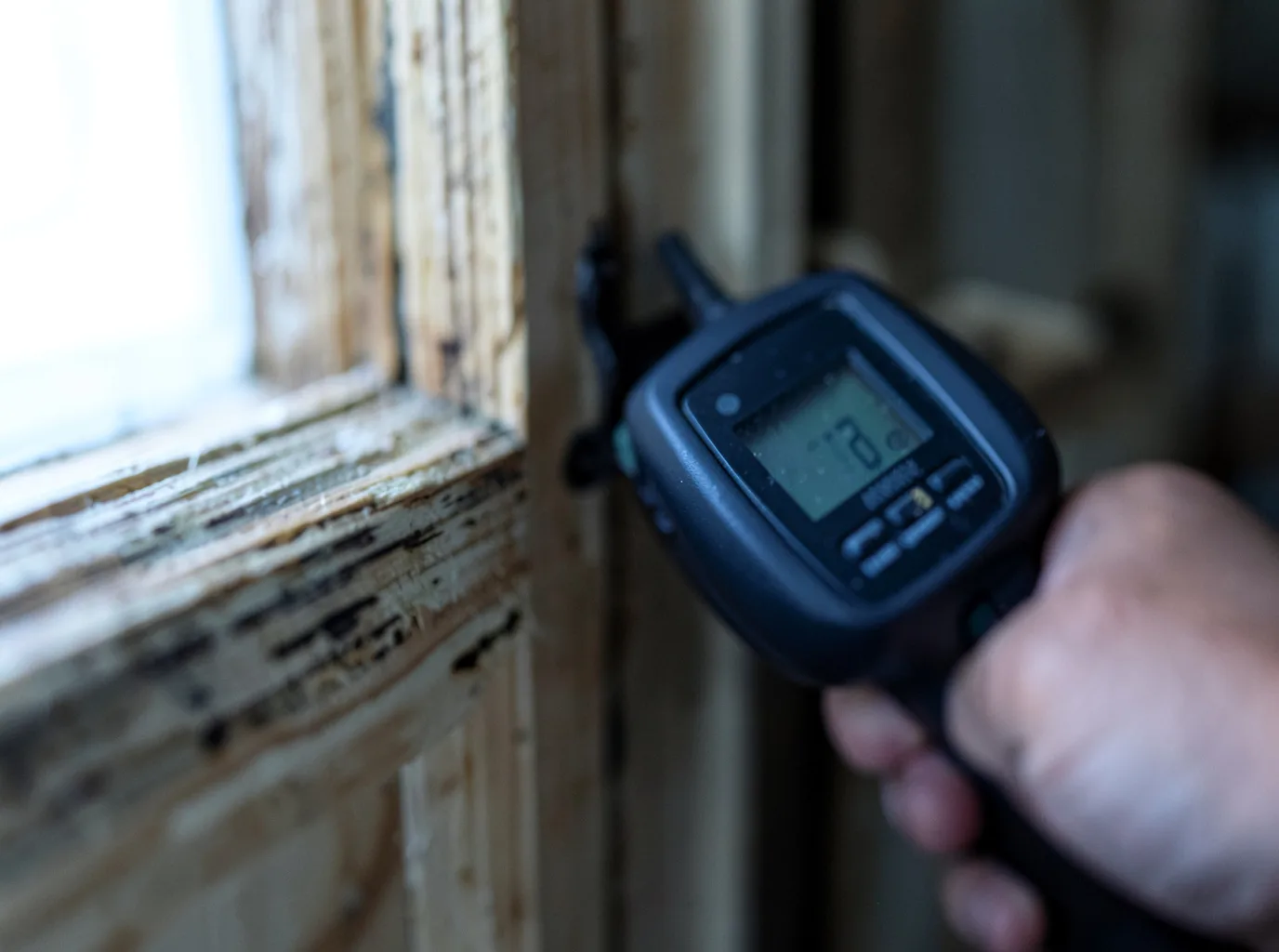 Ceiling Water Damage Repair in Somerville, TX